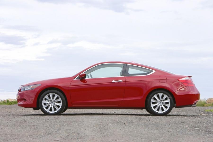  Honda Accord Coupe 2008 года  (US) (фото 24 из 39)
